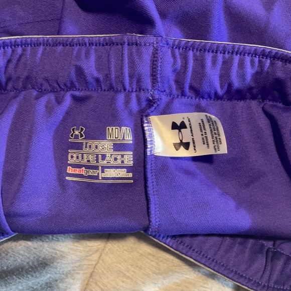 Under armour shorts Size medium - Picture 3 of 3